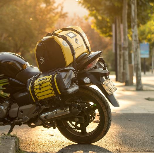 ROCKBROS motoros táska vízálló nyeregtáska 20L/40L csomagtartó táska PVC