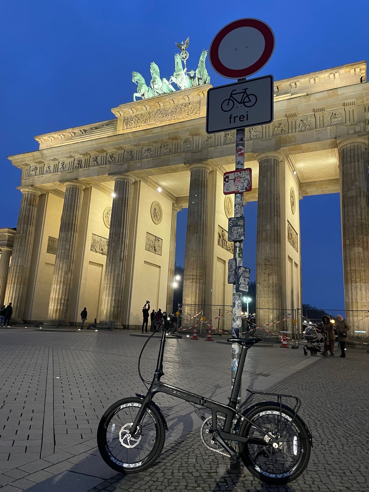 KABON City összecsukható bike karbon Shimano Altus 9S 20 colos karbon kerekekkel