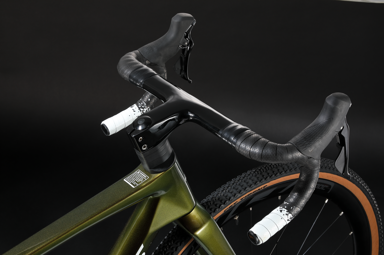 RINOS Karbon Gravel Kerékpár Sandman3.0 Shimano R7000