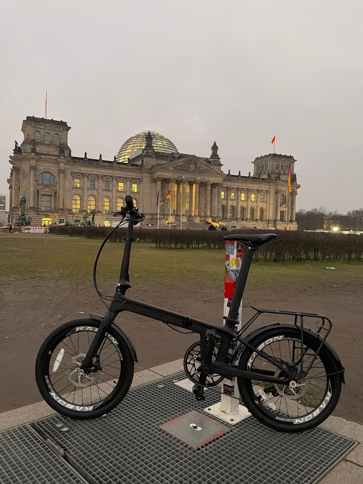 KABON City összecsukható bike karbon Shimano Altus 9S 20 colos karbon kerekekkel