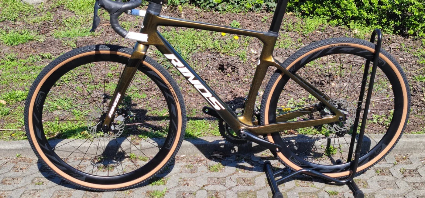 RINOS Karbon Gravel Kerékpár Sandman3.0 Shimano R7000