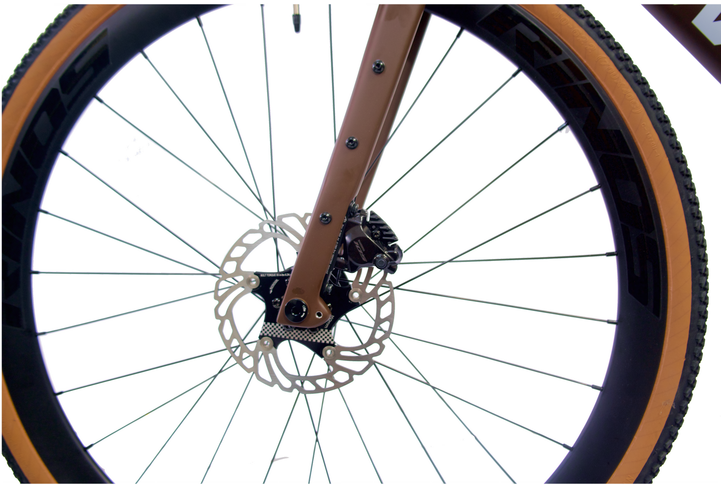 RINOS Karbon Terepgravel Sandman8.0 Shimano 105 Di2 Kávé