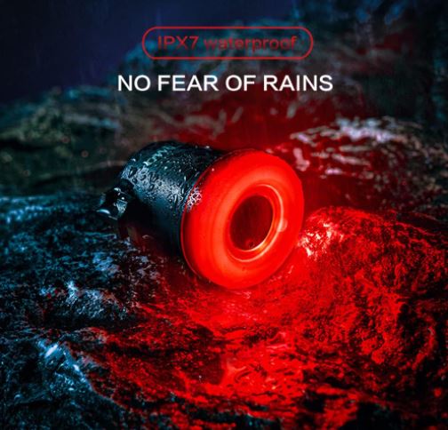 TOWILD kerékpár hátsó lámpa automatikus fékérzékelővel USB újratölthető Vízálló IPX7 3 biztonsági mód Ultra könnyű a biztonságos éjszakai közlekedésért